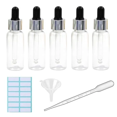 Immagine di 5 flaconi contagocce trasparenti da 50 ml, in plastica, per pipette di olio essenziale, ricaricabili, con pipetta misurata, imbuto ed etichette (nero + tappo argento)