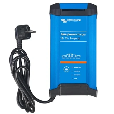 Immagine di Victron Energy Blue Smart IP22 12 Volt 15 amp 230V, Caricatore Batteria a Singola Uscita CEE 7/7, Bluetooth