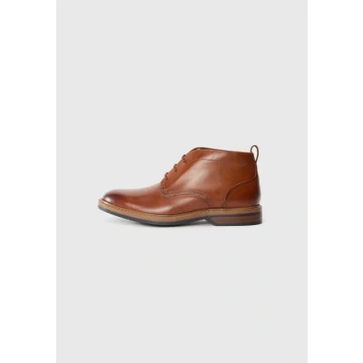 Immagine di Clarks Aldwin, Scarpe Chukka Uomo, Mid Tan Lea, 42.5 EU