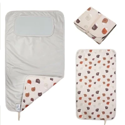Immagine di Hamur Home Fasciatoio Portatile Pieghevole Impermeabile 40 X 70 Cm Riutilizzabile Lavabile In Lavatrice Neonato Esterno Casa Viaggio Regalo Battesimo Bimbo (Urchin)