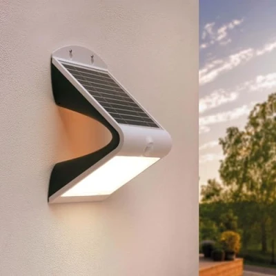 Immagine di Ledvion Moderna lampada da parete solare con sensore di movimento, bianco, 4 W, 3000 K, IP65 impermeabile e 220 lumen, rilevamento del movimento interruttore crepuscolare, risparmio energetico