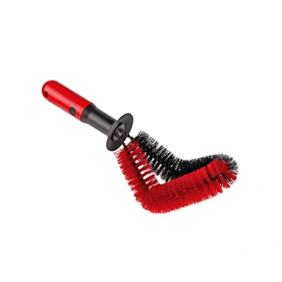 Immagine di ToM PaR Bent Rim Brush, Car Tyre Steel And Alloy Wheels, Ergonomic Handle, Rubber Collar on Handle to Protect The Hands, Effectively removes Dirt from Rims, Length: 28 cm, Red