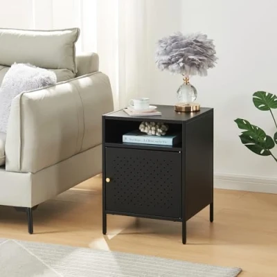 Immagine di [en.casa] Comodino in Acciaio con Scomparto Aperto e Chiuso Anta Traforata Tavolino Laterale da Divano Mobiletto Notturno Letto Basso 55 x 40 cm Nero
