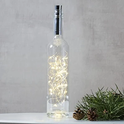 Immagine di Catena luminosa a filo per tappi di bottiglia con 40 LED, luce bianca calda, timer