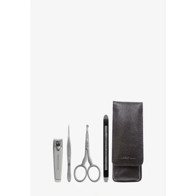 Immagine di TWEEZERMAN Set per la cura e manicure (set regalo in acciaio inossidabile, kit essenziale dei capelli, degli uomini, rifinitura l&#039;accorciamento), nero