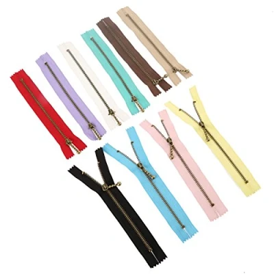 Immagine di 10 Cerniere a spirale in nylon e metallo per sartoria fai da te, accessori cucito, colore casuale, 15 cm