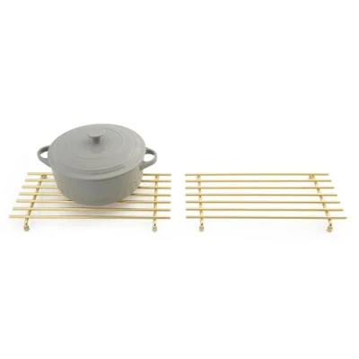 Immagine di simplywire Sottopentola Confezione da 2 Resistente al calore Protezione del piano di lavoro della cucina Grande Oro chiaro