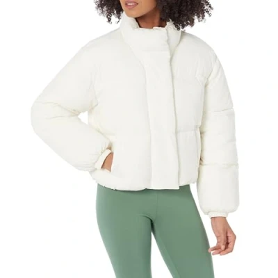 Immagine di Amazon Essentials Piumino Taglio Corto (disponibili in taglie forti) Donna, Bianco Guscio D&#039;uovo, 4XL Plus