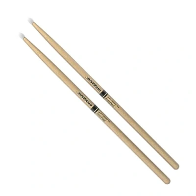 Immagine di Bacchette in hickory ProMark 420 con punta nylon, design di Mike Portnoy