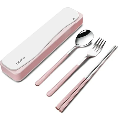 Immagine di DEVICO Posate da Viaggio, Acciaio Inox 18/8, 4 Pezzi Campeggio con Forchetta, Cucchiaio, Bacchette e Custodia (Rosa)