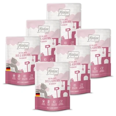 Immagine di MjAMjAM Cibo umido premium per gatti Quetschie DUO a base di tenera anatra e succoso pollo con carotin, confezione da 6 (6 x 300g), senza cereali carne extra