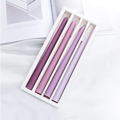 Immagine di HorBous Candele Candelabro Lunghe Colorate Profumate Regalo 4 Pezzi Durata Illuminazione Fino a 7 Ore (Viola Lavanda)