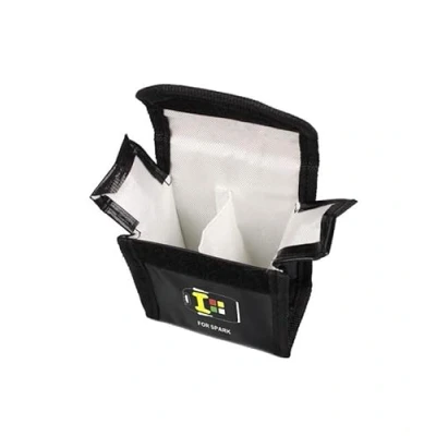 Immagine di YUNIQUE GREEN CLEAN POWER Borsa di Sicurezza per Batterie Lipo, 1 Pezzo, Materiale Ignifugo e Anti Esplosione, Dimensioni 80X45X80mm Doppia Batteria Ideale DJI Spark RC