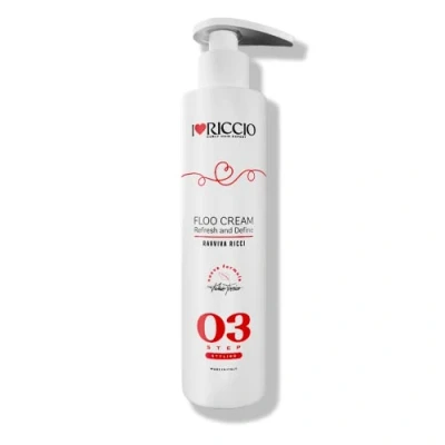 Immagine di I Love Riccio Floo Cream, Crema per Capelli Ricci con Oli di Argan, Macadamia e Jojoba, Idrata ed Elimina il Crespo Definiti Elastici, 250 ml