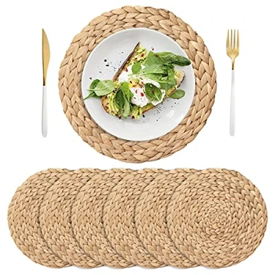 Immagine di IVAILEX Tovagliette Rattan Rotonde, Sottopiatti Vimini, Confezione da 6 Intrecciate, Naturali in Giacinto D&#039;acqua Intrecciate a Mano (11,8 pollici)