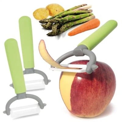 Immagine di COM FOUR® pelapatate 3x con lama in ceramica per frutta e verdura universale particolarmente affilato antiruggine pendolare (3 pezzi verde)