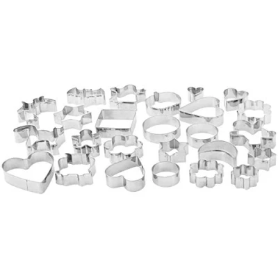 Immagine di Amazon Basics Set di formine per biscotti, Casa, confezione da 25, Argento
