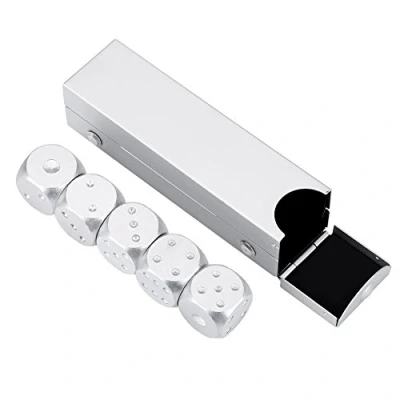 Immagine di 5 pezzi Gioco Dadi Colore Argento Oro Lega di alluminio con scatola immagazzinaggio Adatto per giochi da tavolo, poker(Scatola rettangolare argento)