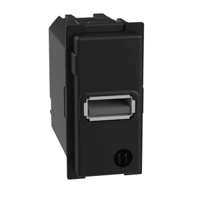 Immagine di Bticino K4191A Caricatore USB con un ingresso tipo A, da installare nella placca Living Now, per ricaricare dispositivi elettronici fino a 15W, 1 modulo