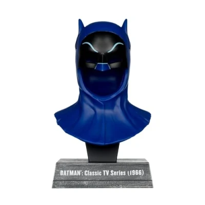 Immagine di McFarlane Toys DC Direct Batman (1966) Cowl Replica scala 1:3