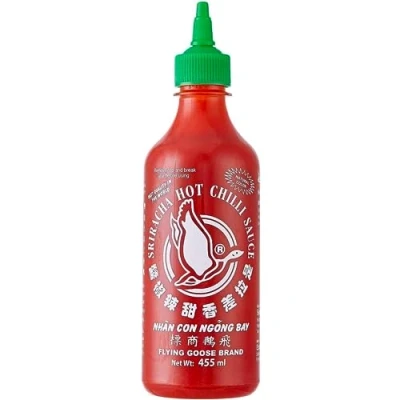Immagine di Flying Goose Sriracha Hot Chilli Sauce 455ml, uno dei marchi di salsa più popolari in Thailandia