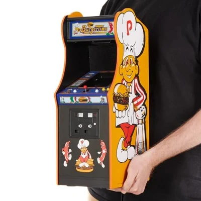 Immagine di Numskull quarter arcades Burger Time Collector&#039;s Edition Mini Arcade Replica in legno scala 1/4, ROM originale, accesso DIP switch, schermo TFT da 5 pollici per gli appassionati