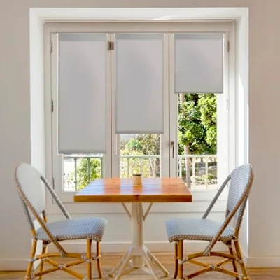 Immagine di Blindecor Aure Tenda a rullo traslucida tinta unita senza perforazione Argento grigio, 62 x 180 cm (Larghezza Altezza) Dimensioni del tessuto 59 175 Tende per interni attrezzi
