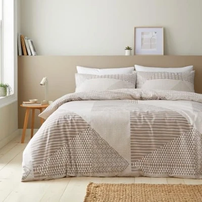 Immagine di Catherine Lansfield Larsson Geo Set copripiumino matrimoniale reversibile con federa, colore naturale