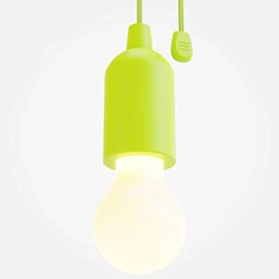 Immagine di ABSINA lampadina portatile LED verde 1W a batteria con accensione strappo incl. batterie luce bianca calda filo da appendere per giardino, campeggio, guardaroba e feste