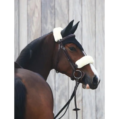 Immagine di Kentucky Artificial Sheepskin Noseband Cover