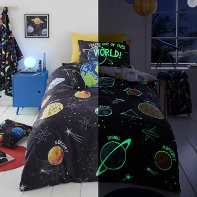 Immagine di Bedlam Copripiumino spaziale fosforescente letto singolo (200 x 140 cm) Reversibile (2 fantasie) Biancheria da Galaxy &amp; Planet per ragazzi Universo Sistema Solare
