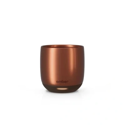 Immagine di Tazza intelligente Ember Cup con controllo della temperatura da 178 ml riscaldabile, ricaricabile e gestibile app, display LED intelligente, durata batteria 90 minuti, colore rame