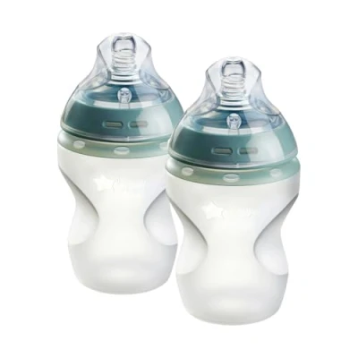 Immagine di Tommee Tippee Closer to Nature Soft Feel Silicone Baby Bottles, Slow Flow Breast Like Teat with Anti Colic Valve, Stain and Odour Resistant, 260ml, Pack of 2