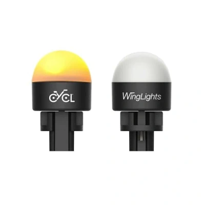 Immagine di CYCL WingLights Pop for e Scooters Frecce per Monopattino Elettrico Indicatori di Direzione Compatibile con Manubrio a Profilo Luna Crescente Batteria Caricata LED Arancione Luci Lampeggianti