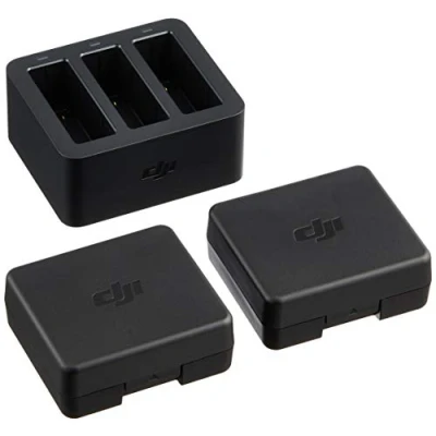 Immagine di DJI Osmo Action Part 3 Kit di Ricarica con Stazione Ricarica, 2 Batterie, Custodie per Batterie Incluse