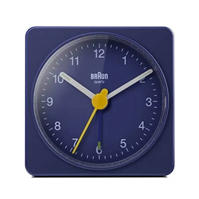 Immagine di Braun Orologio Sveglia Analogico Classico viaggio, dimensioni ridotte, Movimento al Quarzo silenzioso, Suono Beep con crescendo, colore blu, modello BC02BL.