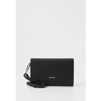 Immagine di Calvin Klein MUST Large Trifold Portafoglio, Donna, Taglia: One Size, Black