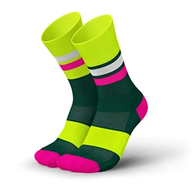 Immagine di INCYLENCE Tracks calzini running lunghi leggeri funzionali e traspiranti a compressione con protezione antivesciche blu verde taglie 35 38
