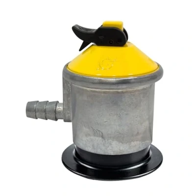 Immagine di S&amp;M 322037 Regolatore per bottiglie di gas butano o propano, colore rosso