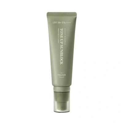 Immagine di [VILLAGE 11 FACTORY] DAILY MINERAL TONE UP SUNBLOCK (50ml) Coreana Crema solare minerale Illumina la carnagione e opacizza idrata anti invecchiamento