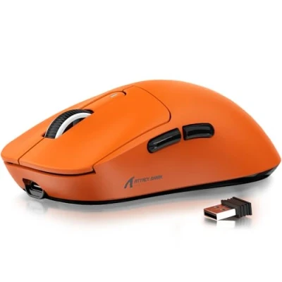 Immagine di ATTACK SHARK Mouse da Gioco X3 49g SUPERLIGHT, Sensore di PixArt PAW3395, Wireless/Cablato BT/2.4G, 26000 DPI, Batteria 200 ore, G502, Ufficio per Win11/Xbox/PS/Mac (Arancione)