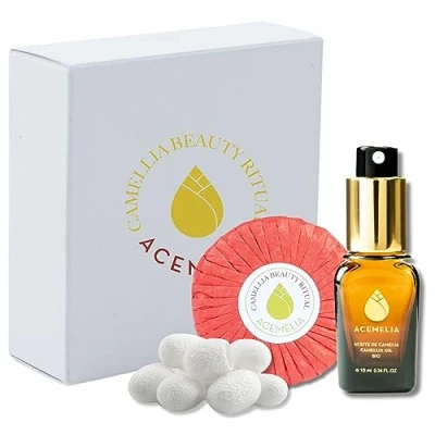 Immagine di Pack Essential di Bellezza con Olio Camelia Ritual SAHO Giapponese Pulizia e Idratazione Sapone Viso Boccioli Seta Inclusi Kit Regali Originali per Donna
