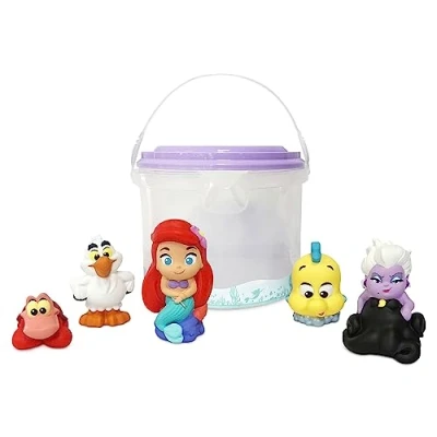 Immagine di Disney Store Ufficiale Set di Giocattoli da Bagno per Bambini, La Sirenetta, 5 Pz, Incluso Secchiello con Coperchio Colatore e Cinque Figure, Adatto 6 Mesi+