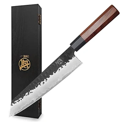 Immagine di MITSUMOTO SAKARI 23 cm Coltello da Cucina, Carne in Acciaio ad Alto Tenore di Carbonio, Coltelli Cucina Professionali Forgiato a Mano (Manico Palissandro e Confezione Regalo)