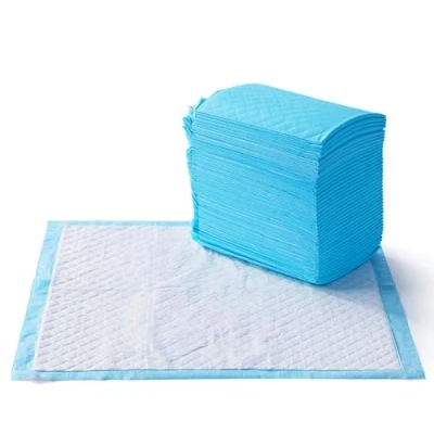 Immagine di Amazon Basics, Tappetini resistenti per l&#039;addestramento di cani e cuccioli, a prova perdite con superficie ad asciugatura rapida, dimensione standard, confezione da 80, Blu