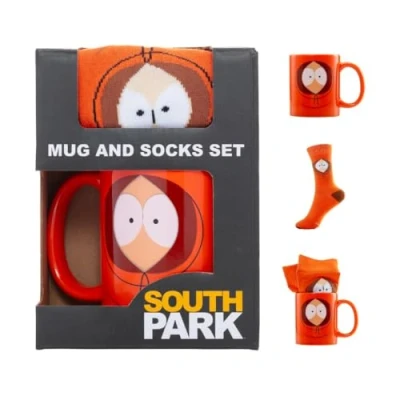 Immagine di ‎Pyramid International Set tazza e calzini da uomo South Park (Kenny) divertente design Kenny, include comodi, resistenti adatti al microonde, ottima scelta per l&#039;uso quotidiano comfort