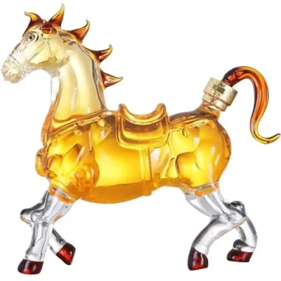 Immagine di HHFLRAWA decanter per whisky, a forma di cavallo, trasparente da 1000 ml alcol, liquori in vetro cristallo, bourbon, scotch, vodka, rum, tequila o qualsiasi altra