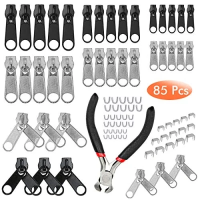 Immagine di Kit di riparazione per cerniere lampo, 85 pezzi, con linguette in metallo, pinze cerniera, jeans, cappotti, giacche, cerniere, colore argento e nero