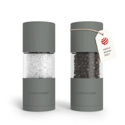 Immagine di LARS NYSØM Set di macine per sale e pepe in acciaio inossidabile con macinino ceramica regolabile 2 pezzi I Designer Spice Mill (Ash Gray)