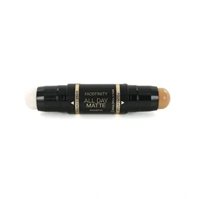 Immagine di Max Factor Fondotinta Compatto Facefinity All Day Matte Panstik, Stick Multiuso 2in1: e Primer Opacizzante, 84 Soft Toffee